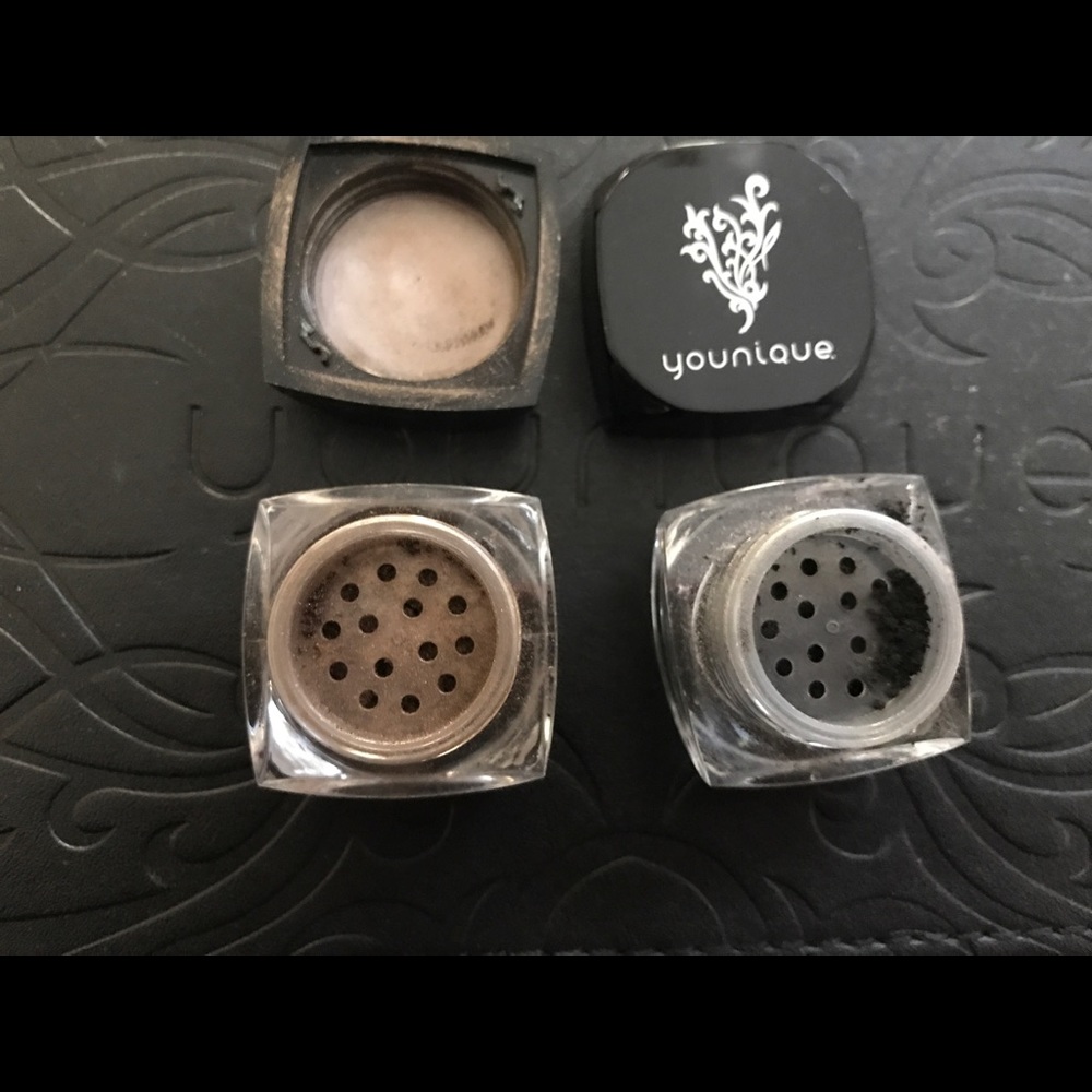 Free gift with every order💋